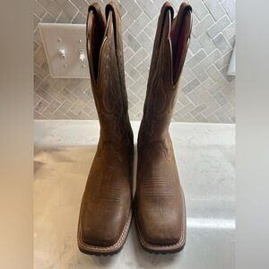 Ariat Women's Brown Hybrid Ranchwork Distressed Western Boots Sq Toe size 8.5